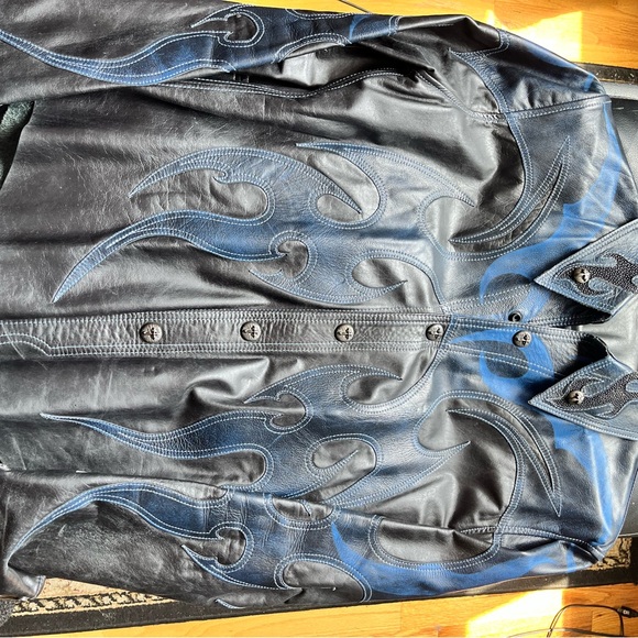 Custom Leather shirt - Picture 4 of 5